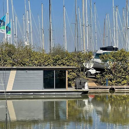 Hotel Waterfront Houseboat Near The Centre Monnickendam Exterior foto