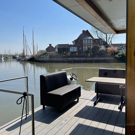 Hotel Waterfront Houseboat Near The Centre Monnickendam Exterior foto